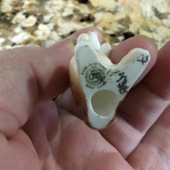 Hare Seated Ears Down K38 – Royal Doulton - Picture 4 of 4